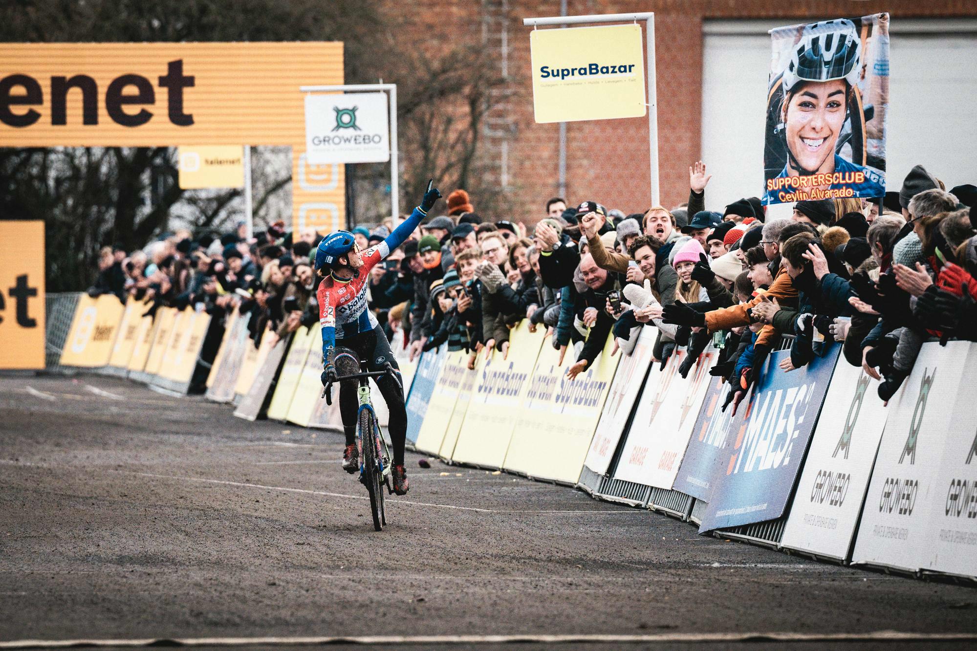 Brand wins in Gullegem after strong final lap