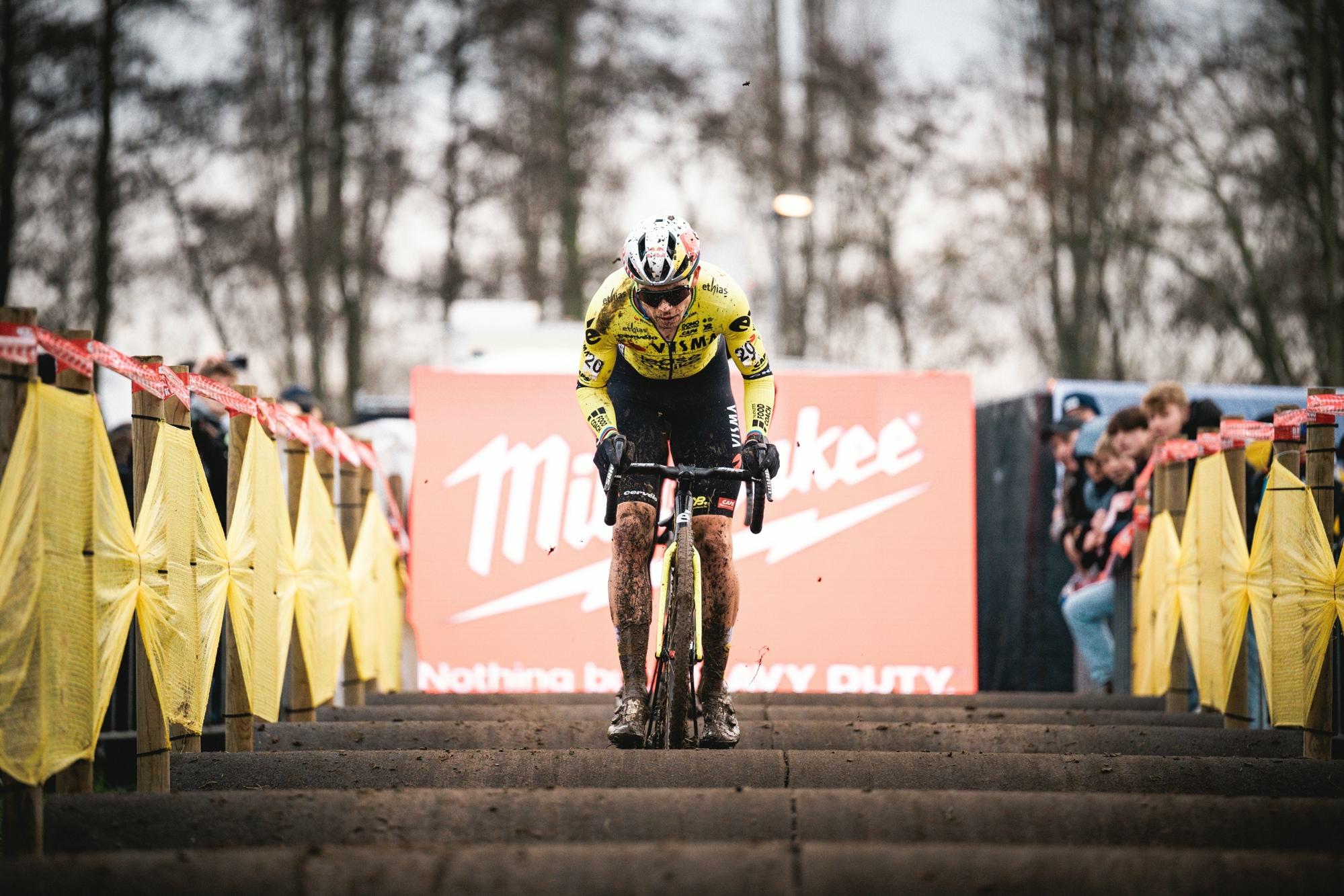 Wout van Aert schiet raak in Gullegem